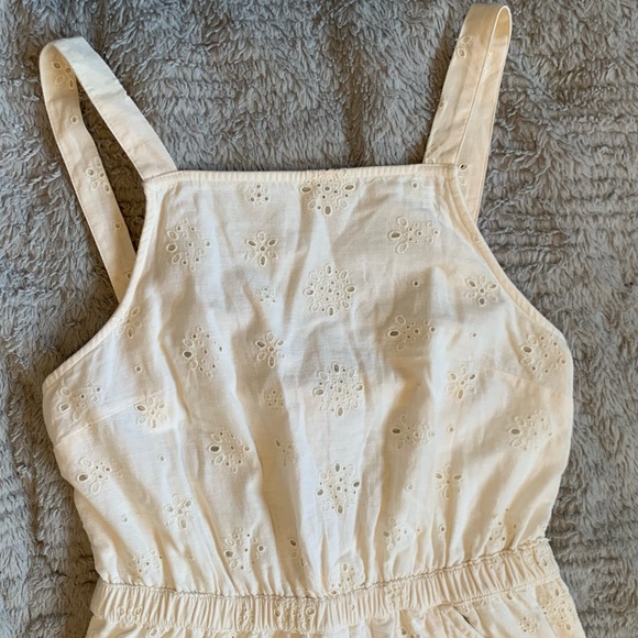 📦 SALE | AEO | Eyelet Open Back Romper - Picture 2 of 7